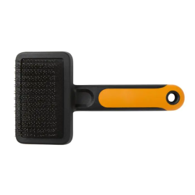 Грууминг четка Fiskars за кучета и котки | BaseiniBG